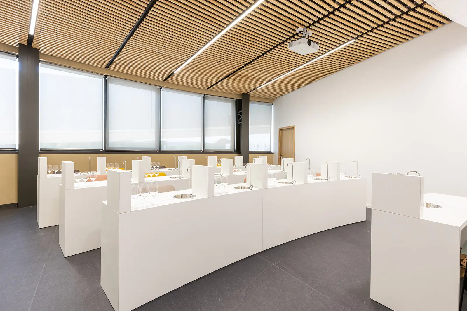 dégustation vin bourgogne : salle de dégustation à la cité des climats