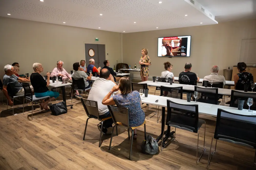 Participez à nos activités pour adulte à Mâcon : Conférence